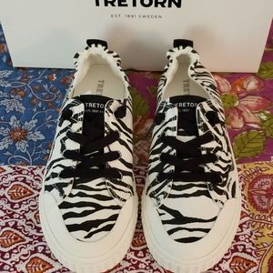 Tretorn sneakers,  flats, slip on shoe